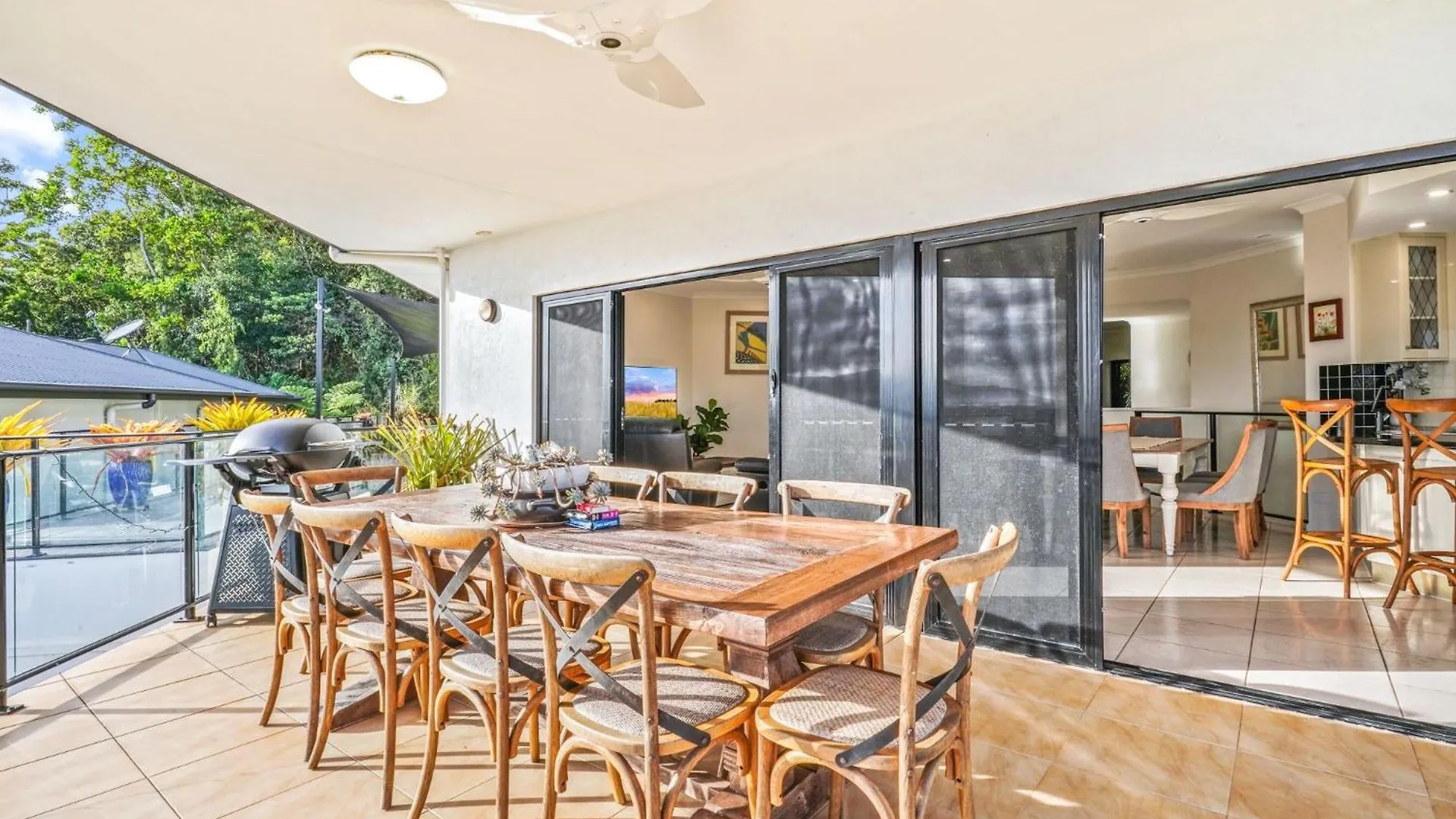 Elevate Your Stay At Cloud Nine Bayview Heights 0*,  Australia