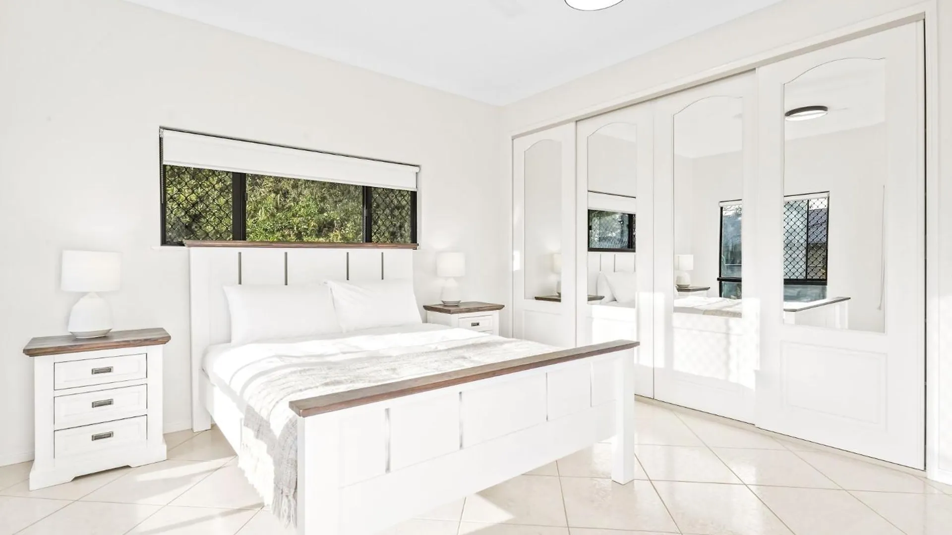 Elevate Your Stay At Cloud Nine Bayview Heights 0*,
